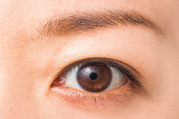 厚ぼったい瞼は脂肪取りをするとすっきりするの？脂肪取り、ROOF切除、眉下切開のどれを受けるべき？